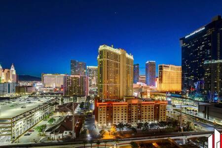 Mgm Signature-15-717 F1 Track & Strip View Balcony Las Vegas Eksteriør bilde